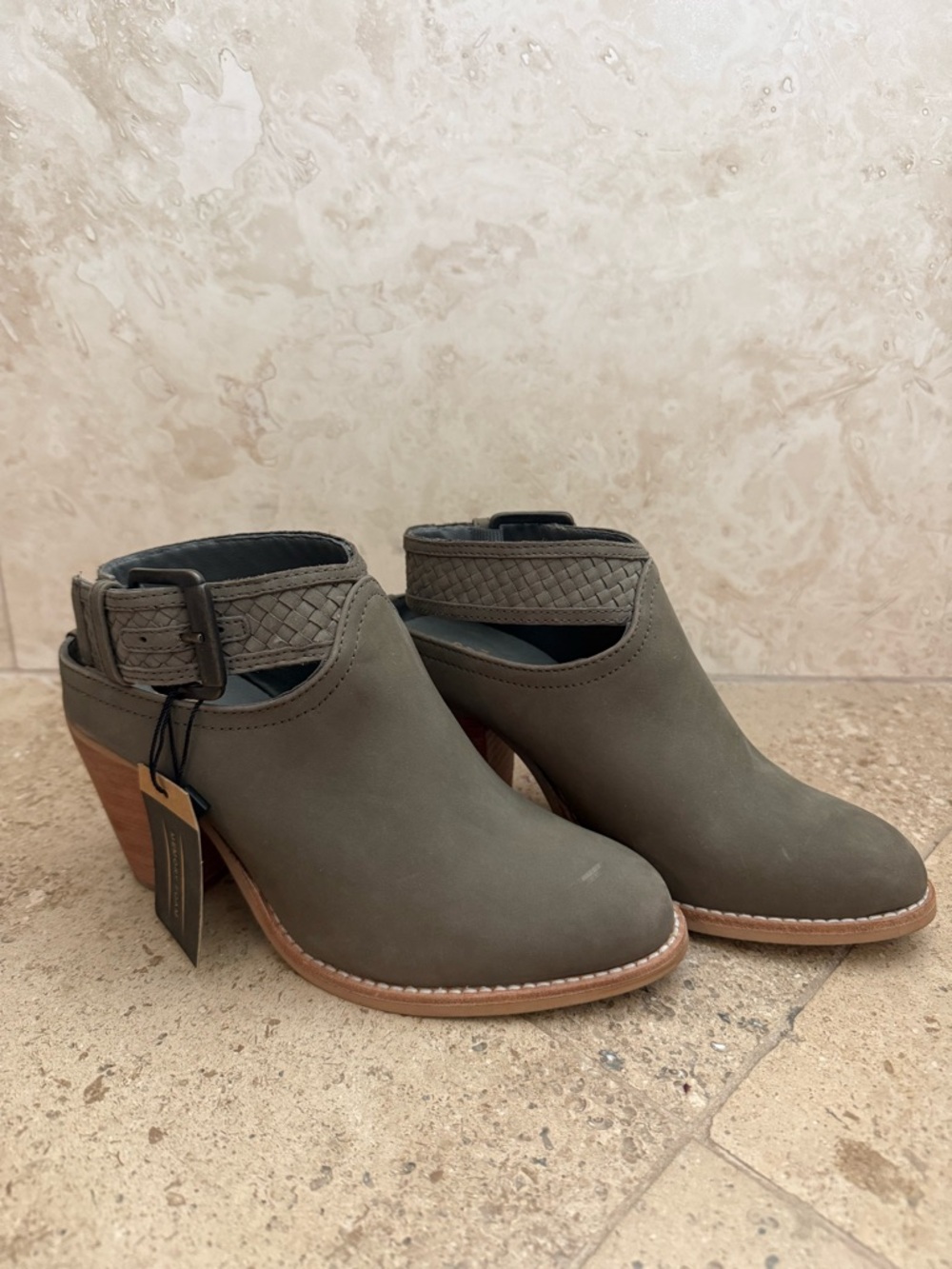 Women’s Olive Green Heels